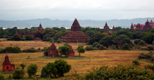 Výhľad na Bagan - Mjanmarsko - EVA Air