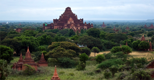 Výhľad na pagody - Bagan - Mjanmarsko - EVA Air