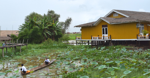 Hoteloví rybári - hotel Paramount Inle Resort - jazero Inle - Mjanmarsko