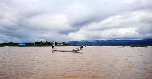 Rybár na jazere Inle - Mjanmarsko