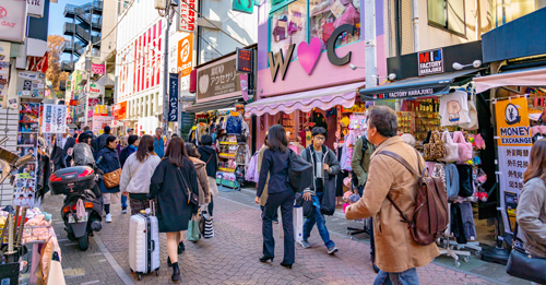 Takeshita Street v Tokiu